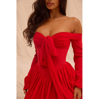 Sexy Kleid mit offener Schulterpartie