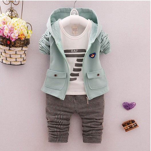 Casuel Jungen Outfit